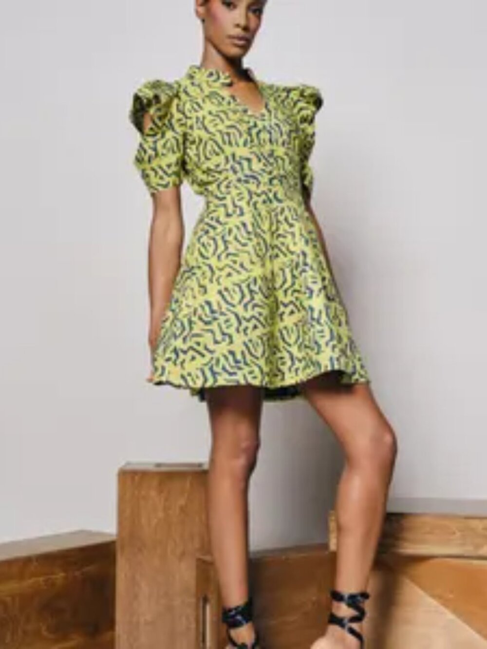 KAHINDO Mali Mini Dress Statement Cotton Hand dyed Adire Puff Sleeves Cutout M